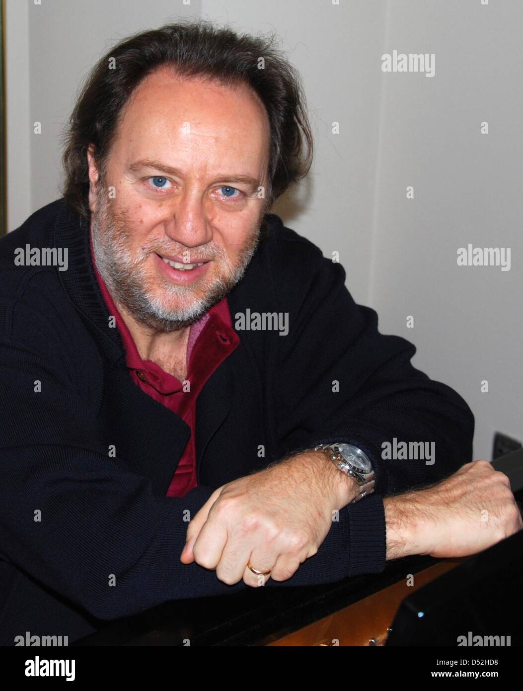 Chailly Riccardo Chailly, senior conductor of Leipzig's 'Gewandhaus' orchestra ...