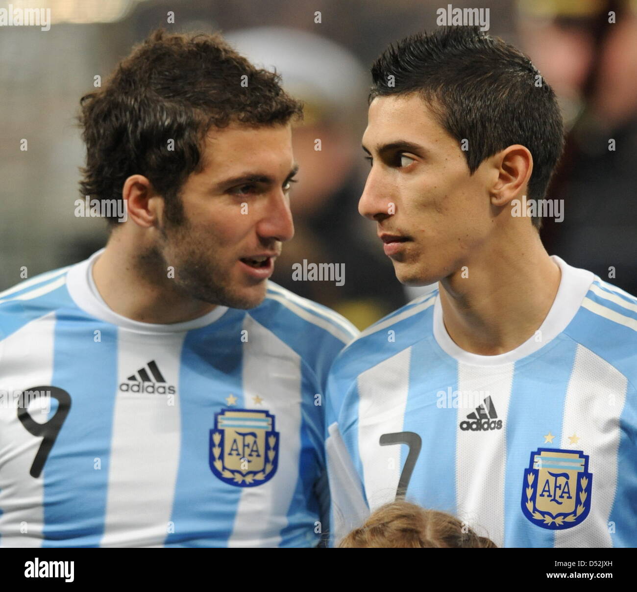 Argentina's Gonzalo Higuain (L) and Angel Di Maria (R) talk prior to the soccer test match Germany vs Argentina at AllianzArena stadium in Munich, Germany, 03 March 2010. Argentina won the match 1-0. Photo: Bernd Weissbrod Stock Photo