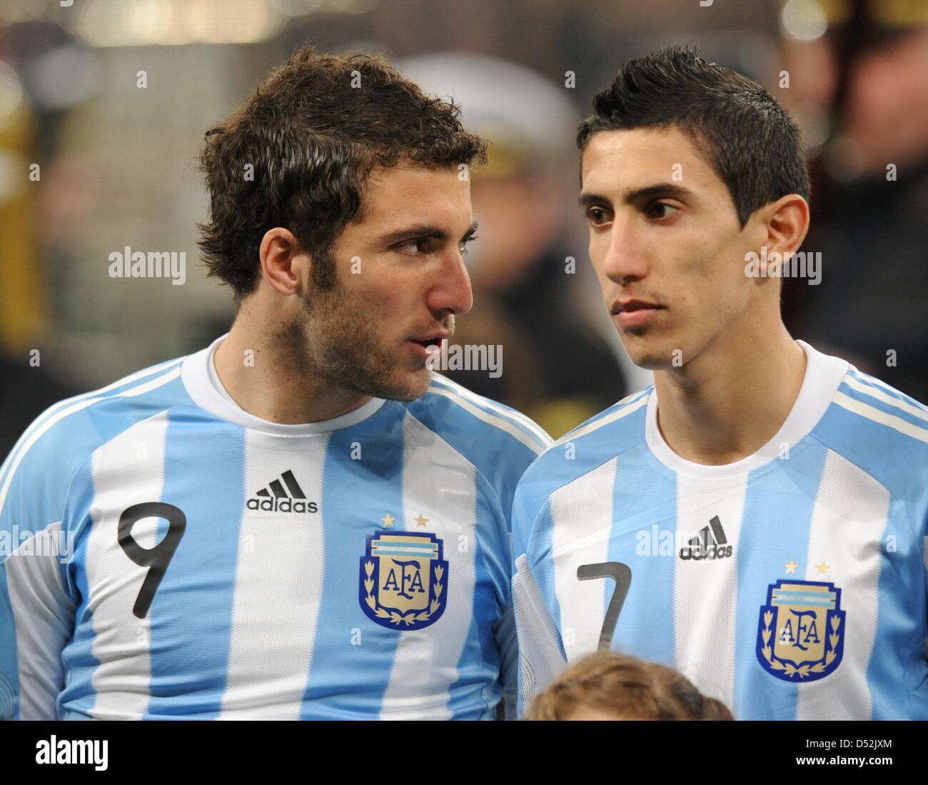 Argentina's Gonzalo Higuain (L) and Angel Di Maria (R) pictured prior to the soccer test match Germany vs Argentina at AllianzArena stadium in Munich, Germany, 03 March 2010. Argentina won the match 1-0. Photo: Bernd Weissbrod Stock Photo