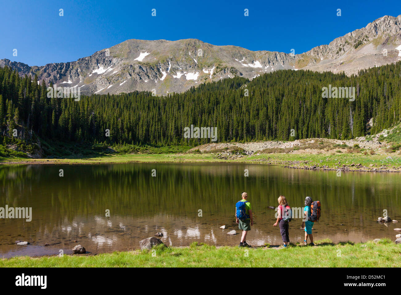 Hikers lake mountain backpack hi-res stock photography and images - Alamy
