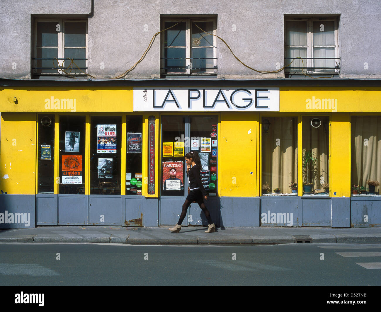 Café De La Plage Paris 11 Stock Photo 54767703 Alamy