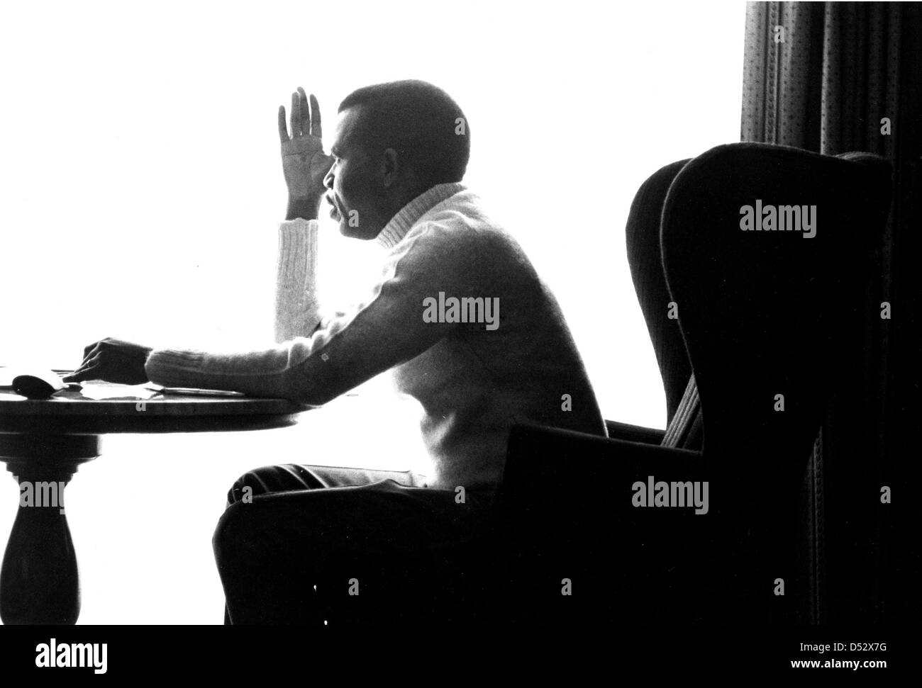 Chinua achebe Black and White Stock Photos & Images - Alamy