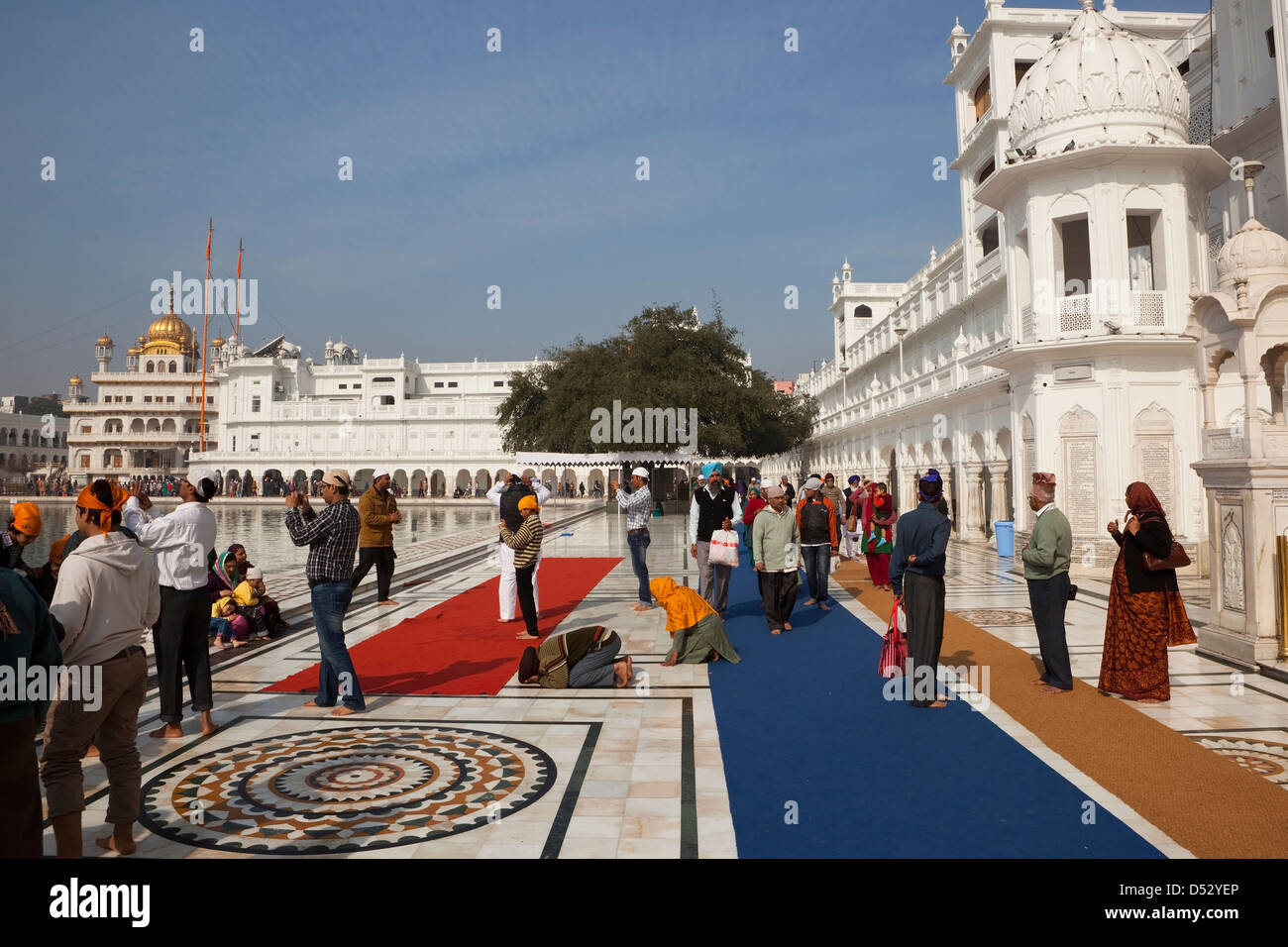Golden temple inside amritsar hi-res stock photography and images - Alamy