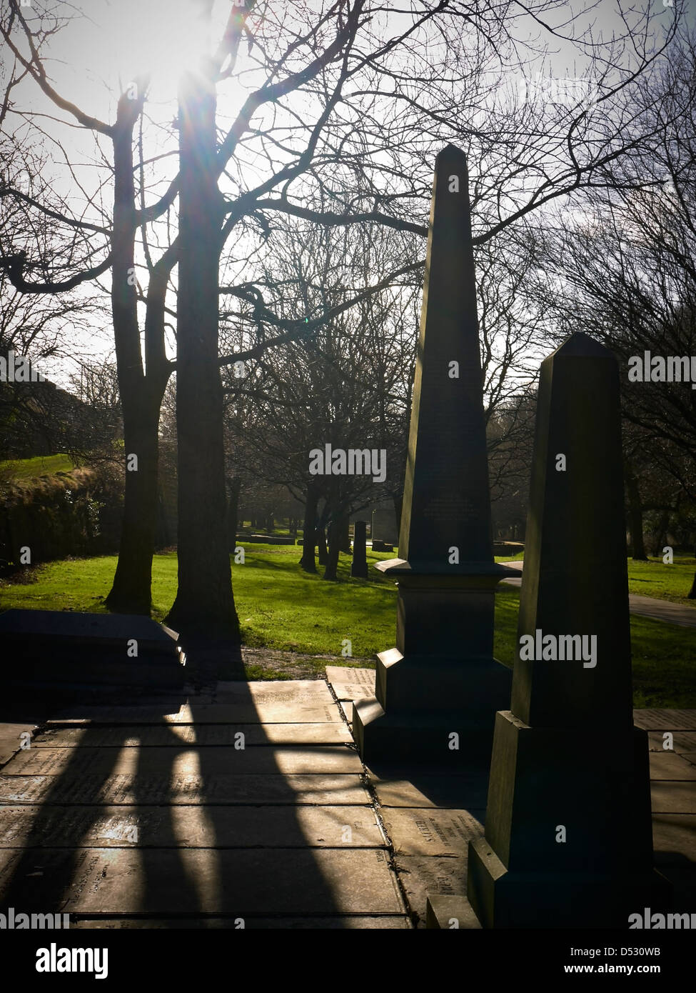 Graveyard in St James Gardens in Liverpool UK Stock Photo - Alamy