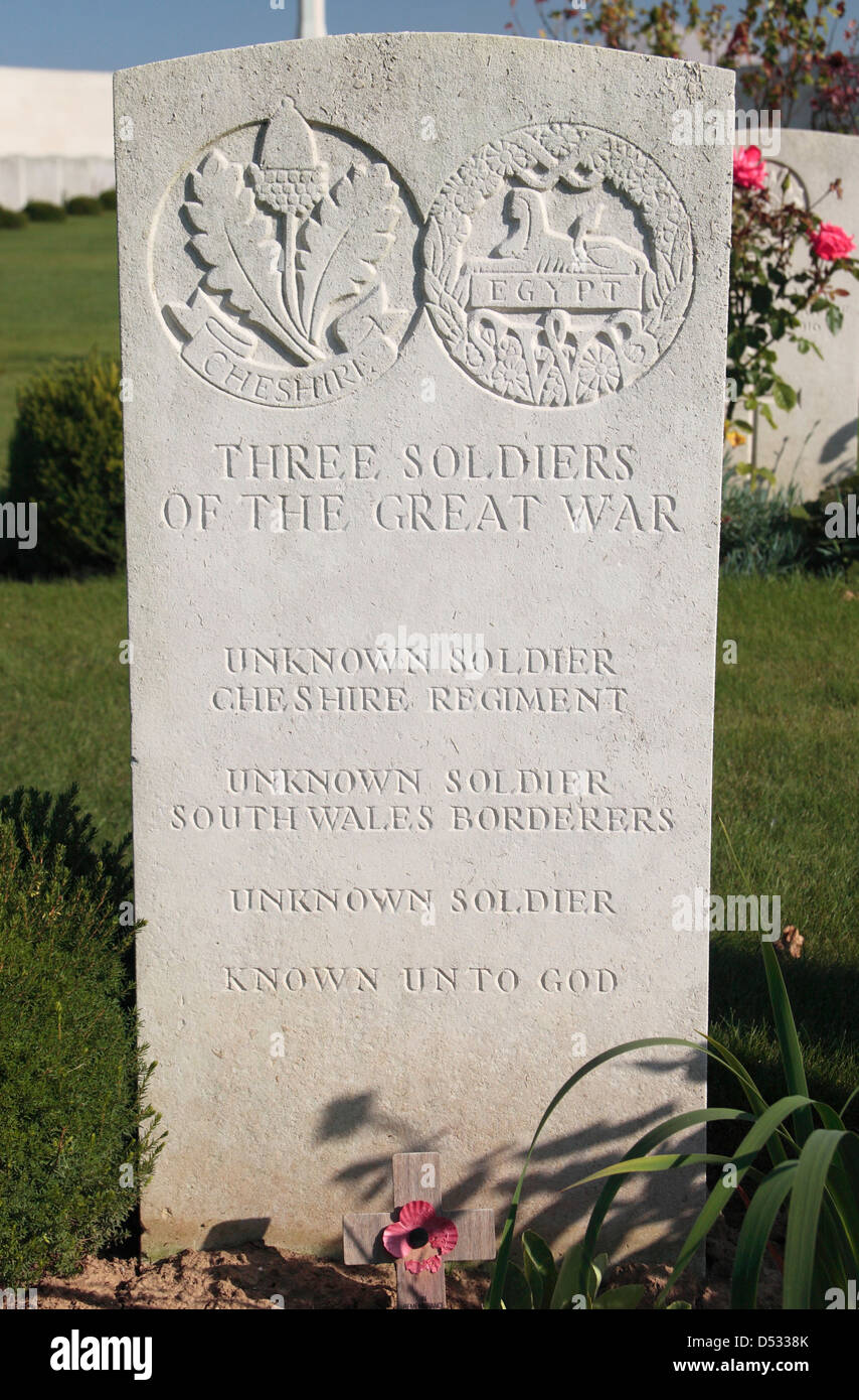 Single headstone of three unknown soldiers in the CWGC Serre Road No 2