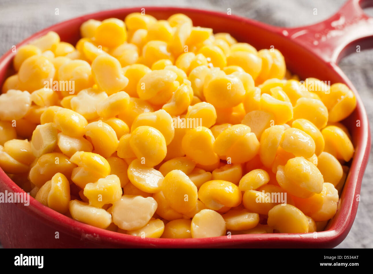 soaked uncooked yellow split peas Stock Photo Alamy