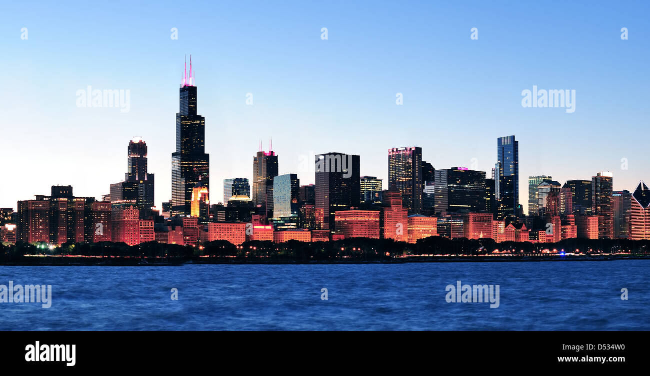 Chicago city downtown urban skyline panorama at dusk with skyscrapers ...
