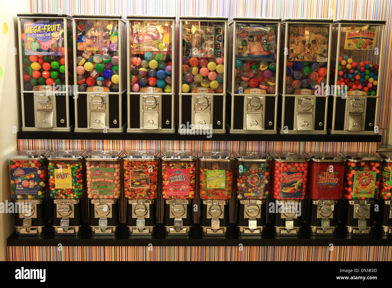 Gum and candy machines in a shopping mall in Indianapolis Stock Photo