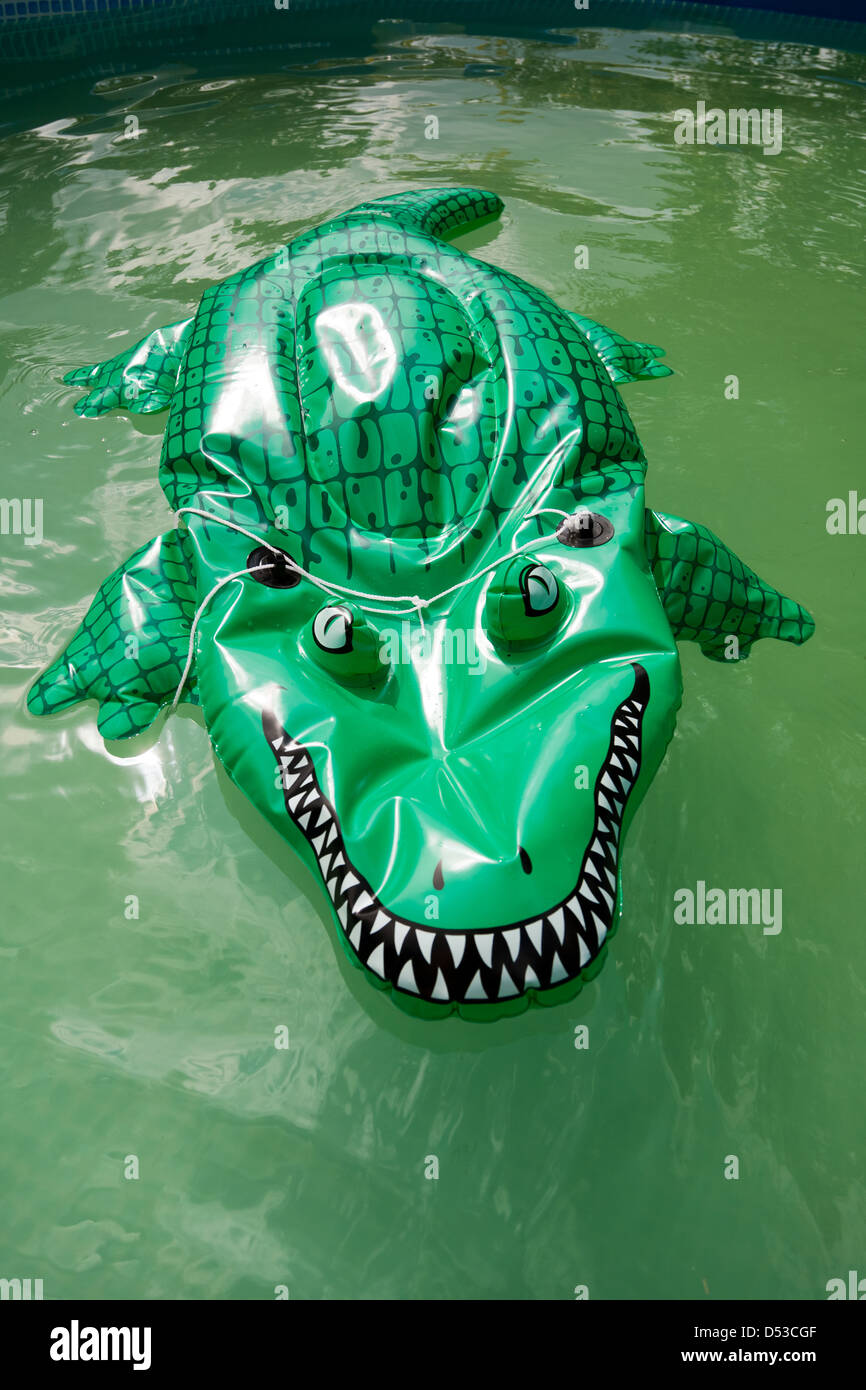 Inflatable alligator hi-res stock photography and images - Alamy
