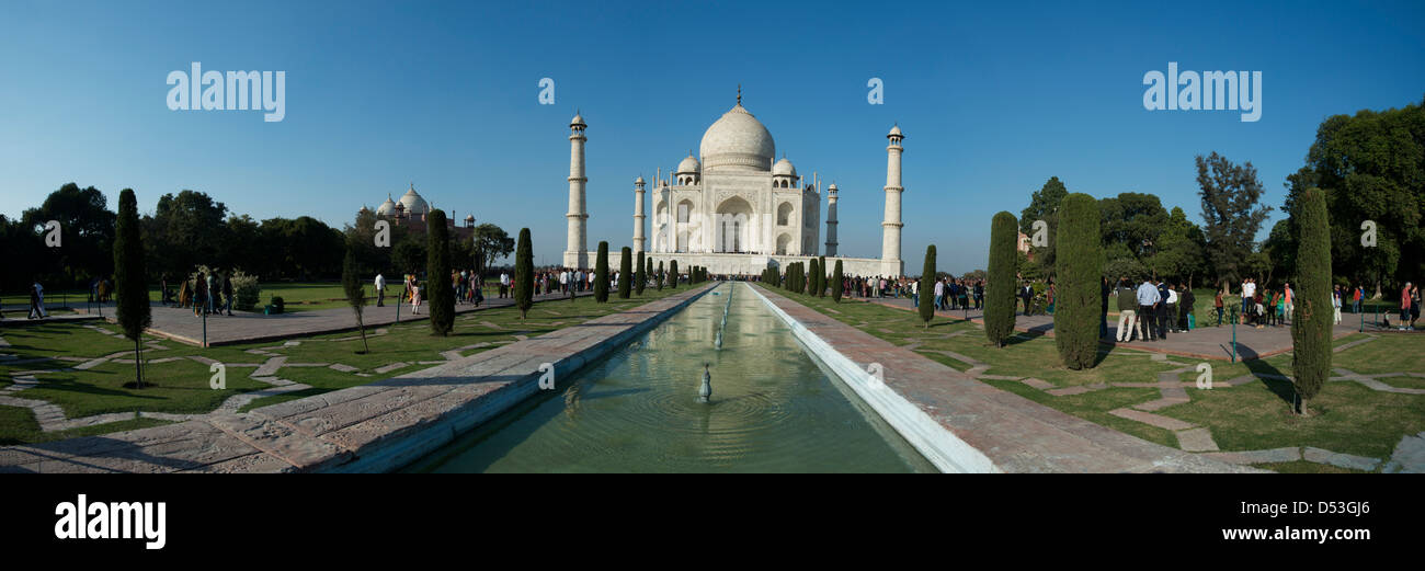Taj Mahal with reflecting pool, Agra, Uttar Pradesh, India Stock Photo