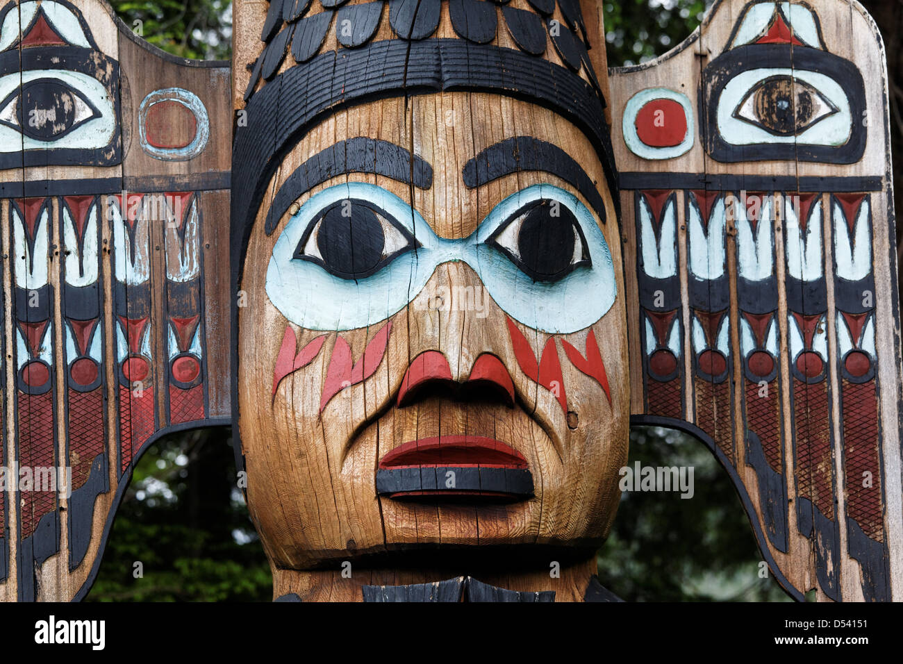 Replica of Kadjuk Bird Pole totem pole, Totem Bight State Historical Park, Ketchikan, Alaska Stock Photo