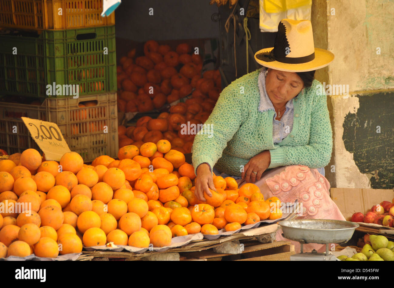 Peru, Huaraz, Indigenous woman at the local market Stock Photo