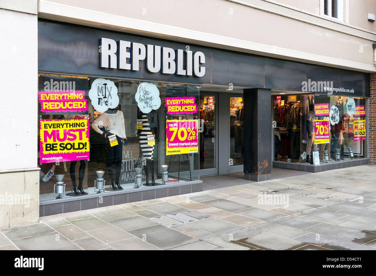 Republic fashion retail shop closing down on UK high street due to