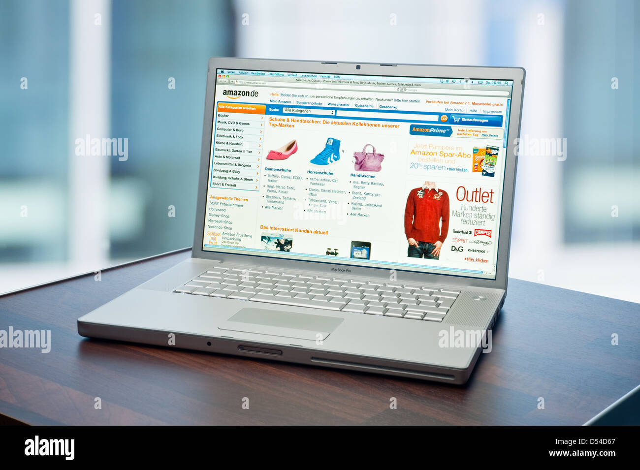 Screen shot amazon hi-res stock photography and images - Alamy