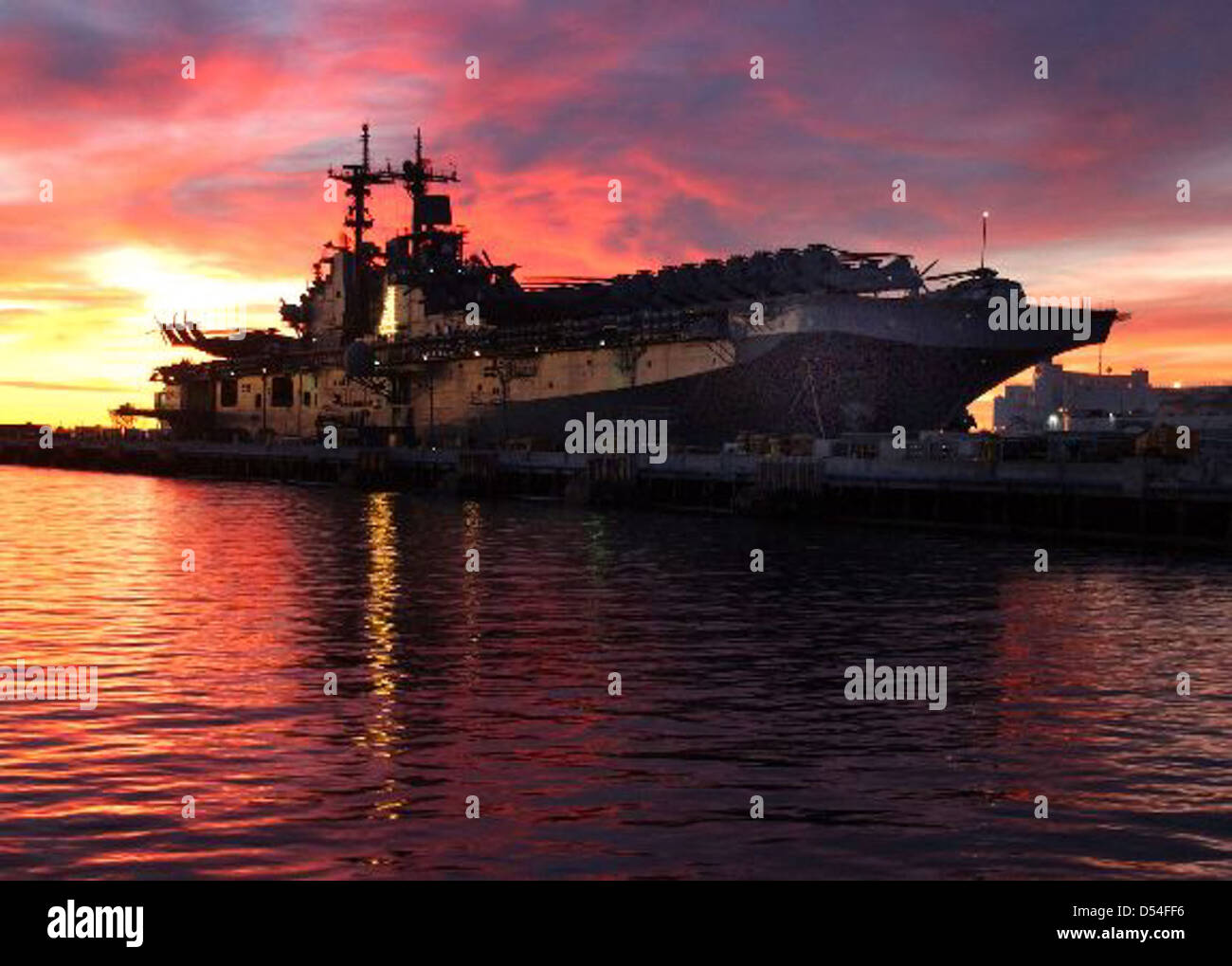 The USS Boxer (LHD-4), an amphibious assault ship, is stationed at ...