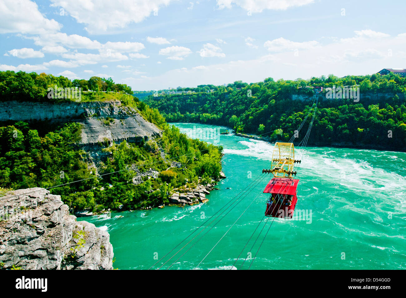 The spanish aero car of Niagara falls traverses the whirlpool gorge Stock Photo