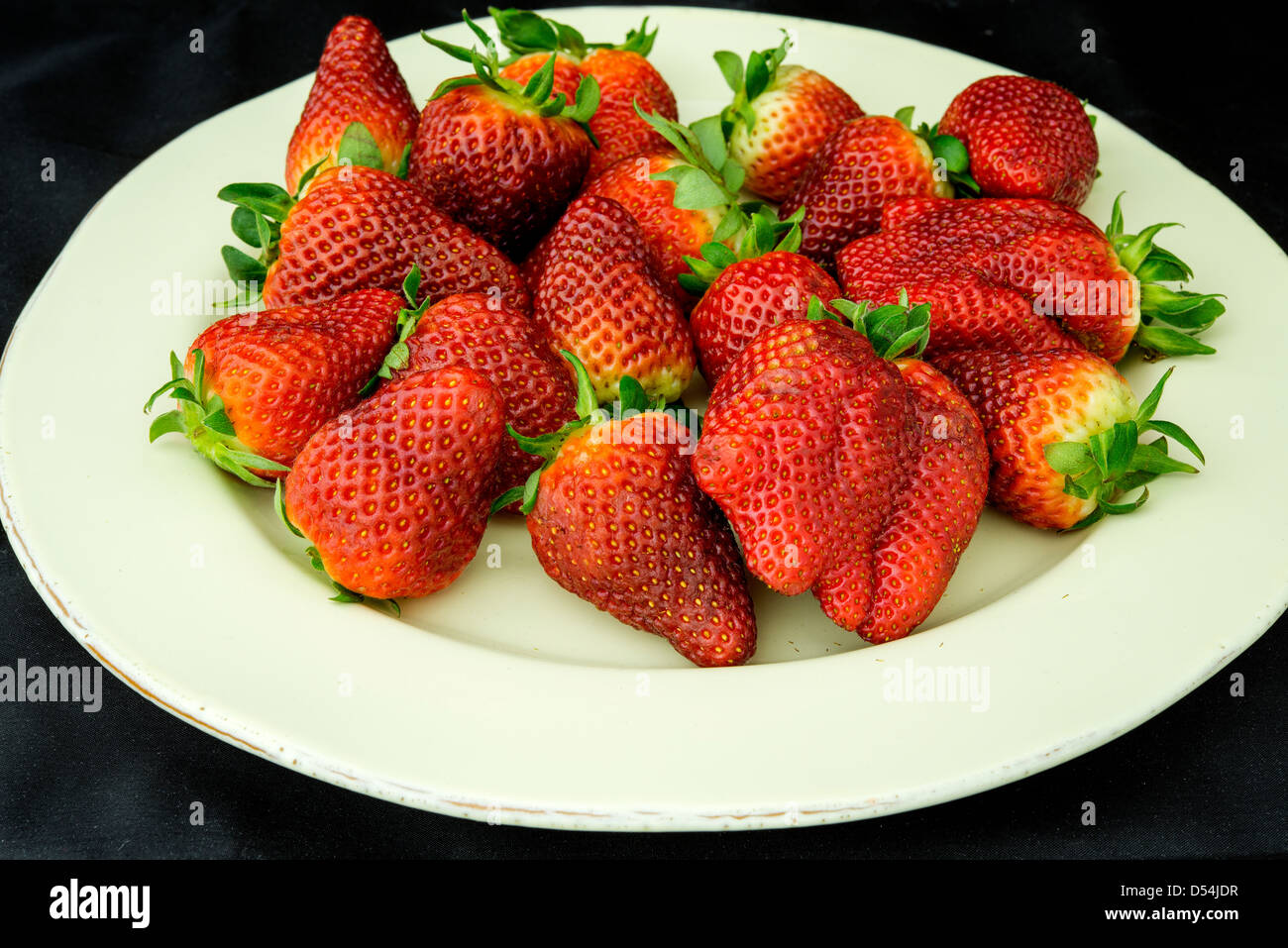 Fresh ripe perfect strawberry - Food Frame Background Stock Photo - Alamy