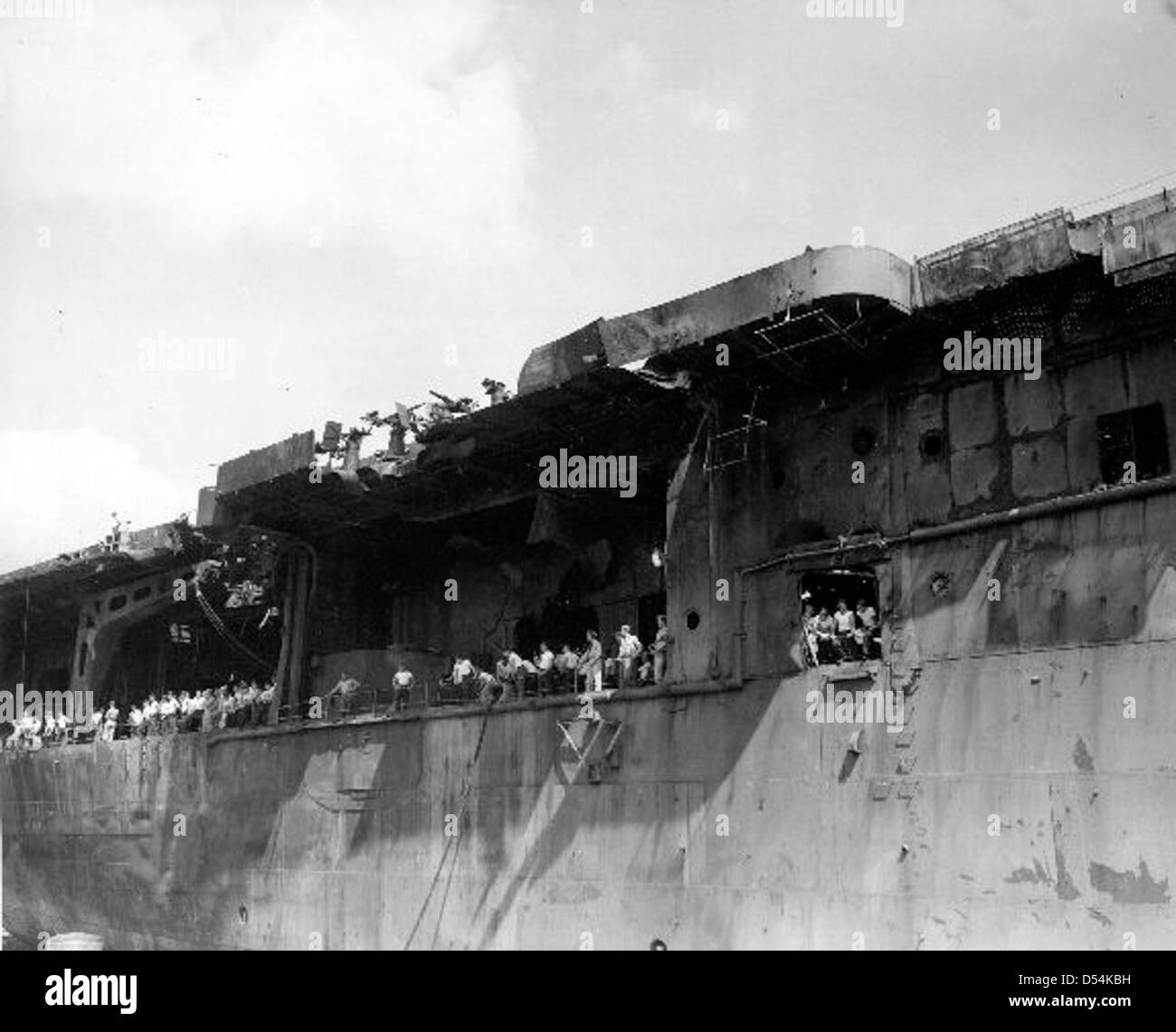Aircraft carrier uss franklin Black and White Stock Photos & Images - Alamy