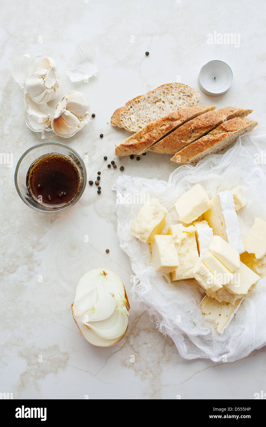 Sliced bread, butter and garlic Stock Photo Alamy