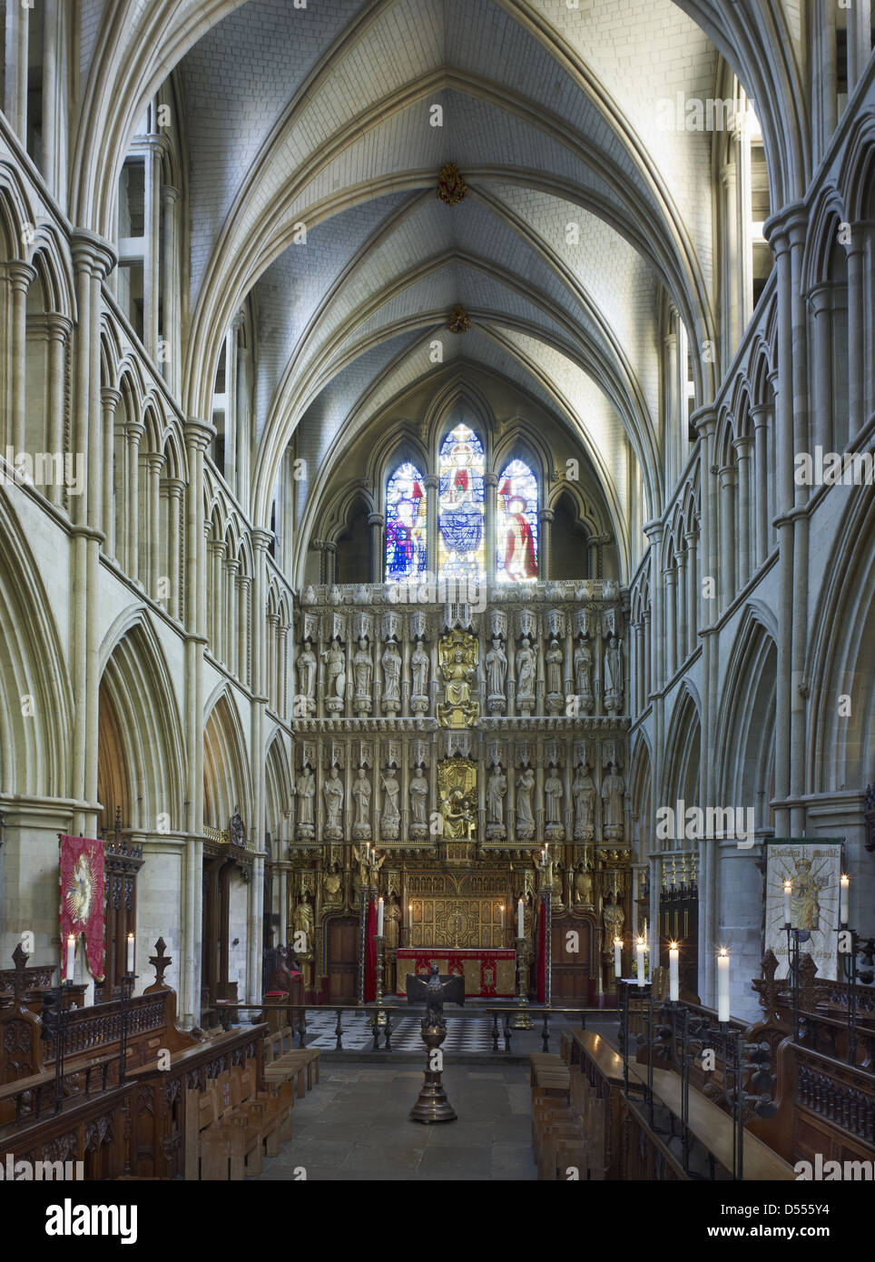 Southwark Cathedral choir and chancel to east Stock Photo