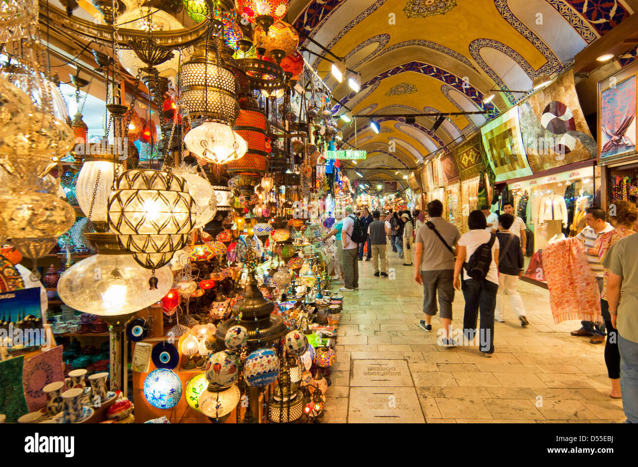 Tourists in Grand Bazaar, Kapali Carsi, Sultanahmet, Istanbul, Turkey Stock Photo