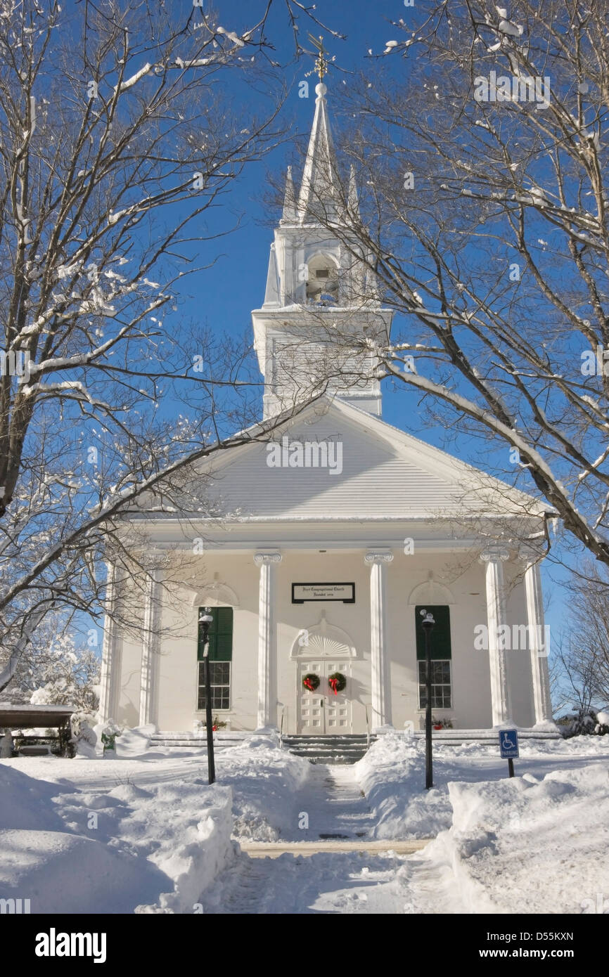 Country church in winter, Wiscasset, Maine. Stock Photo