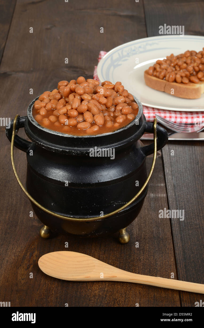 pot of baked beans Stock Photo - Alamy