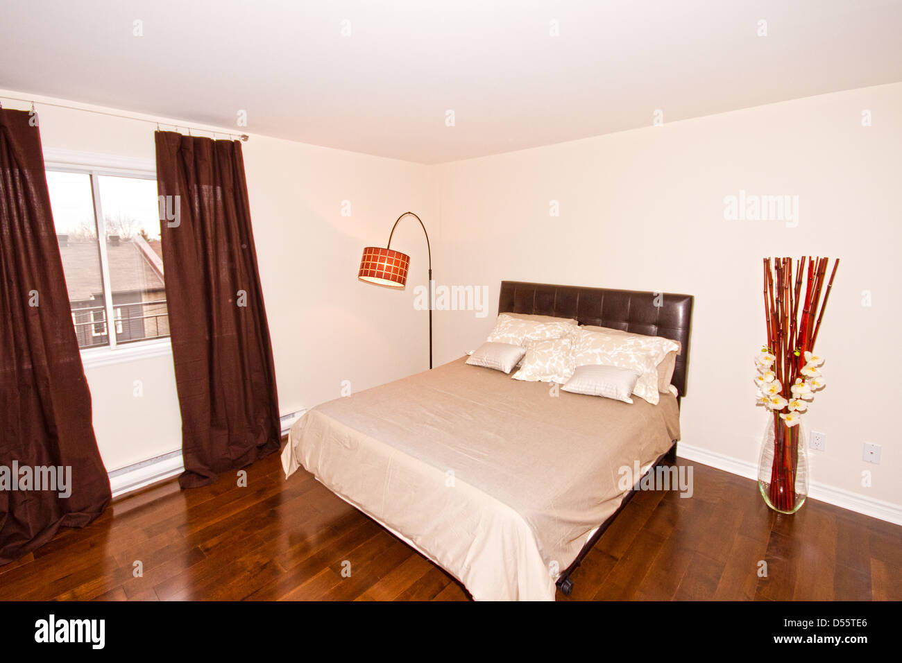 Master Bedroom with king bed Stock Photo Alamy