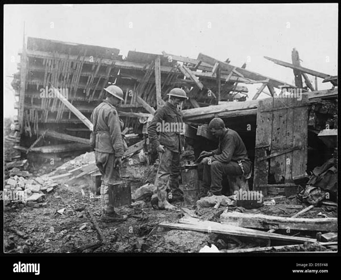 Cooking during ww1 Black and White Stock Photos & Images - Alamy