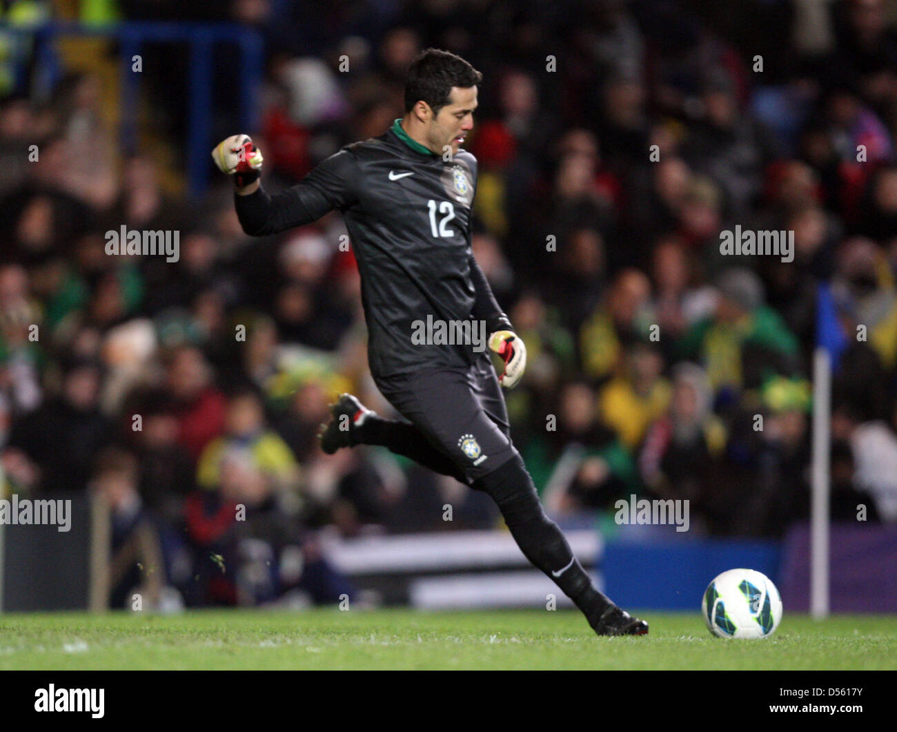 London, UK. 25th March 2013. Julio Cesar of Brazil during the International Friendly between Brazil and Russia from the Stamford Bridge. Credit: Action Plus Sports Images / Alamy Live News Stock Photo