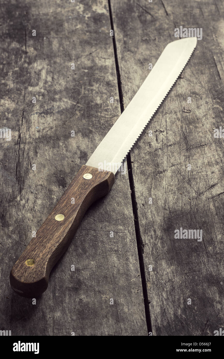 Serrated knife hi-res stock photography and images - Alamy