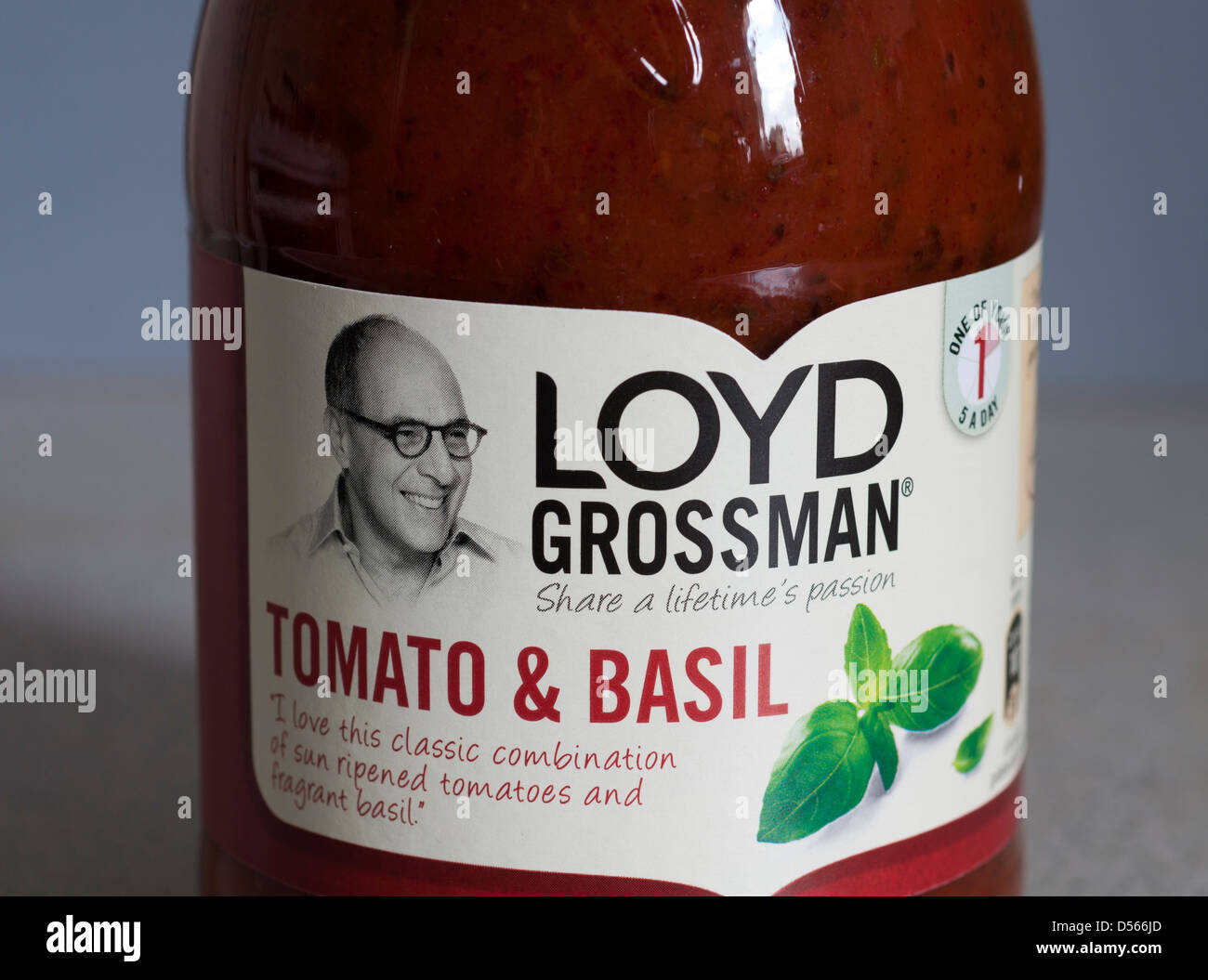 Loyd Grossman tomato and basil pasta sauce Stock Photo Alamy