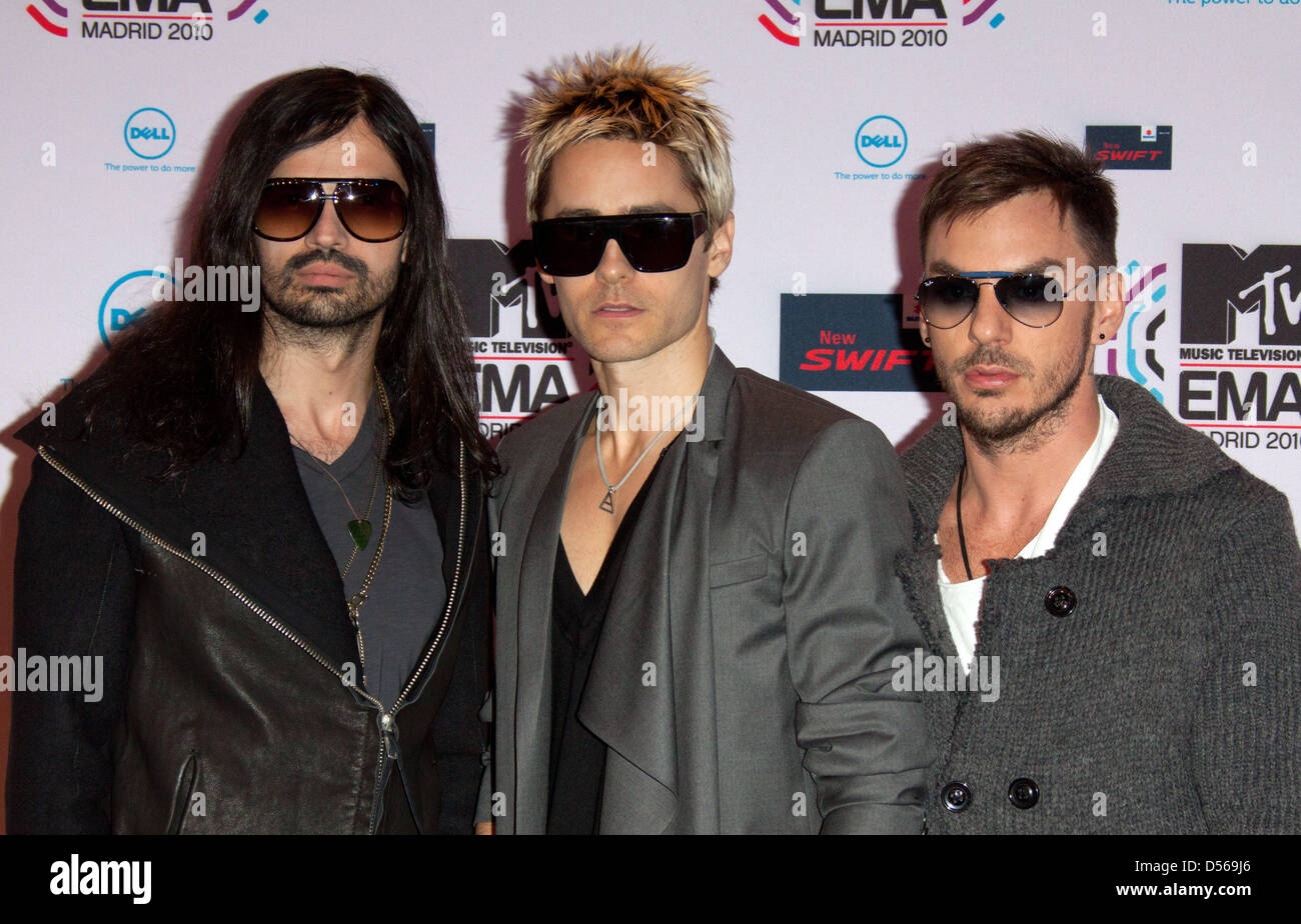 Musicians Tomislav Milicevic (L-R), Jared Leto and Shannon Leto of US rock band 30 seconds to Mars pose for the media at the photocall of the 2010 MTV Europe Music Awards (EMA) at the Caja Magica in Madrid, Spain, 07 November 2010. Photo: Hubert Boesl Stock Photo