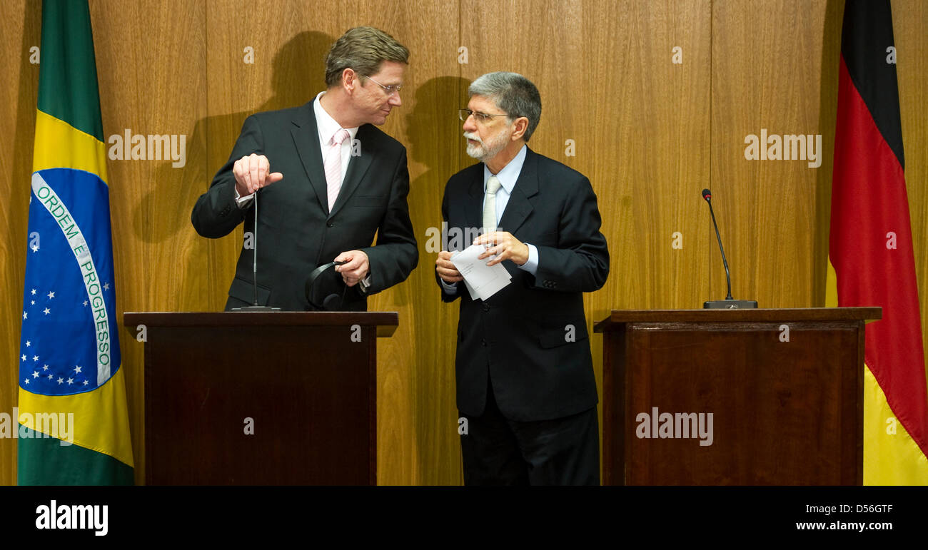 German Foreign Minister Guido Westerwelle (L) and his Brazilian counterpart Celso Luiz Nunes Amorim talk during a press conference in the Brazilian Foreign Office in Brasilia, Brazil, 10 March 2010. Westerwelle is currently on his longest journey abroad so far, paying official state visits to Chile, Argentina, Uruguay and Brazil. Photo: ARNO BURGI Stock Photo
