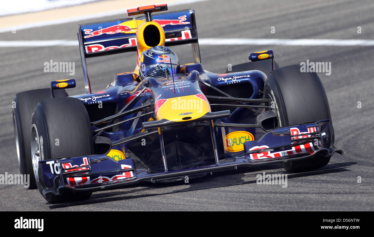 Seb Vettel 2010 Sebastian vettel bahrain 2010 hi-res stock photography and images - Alamy