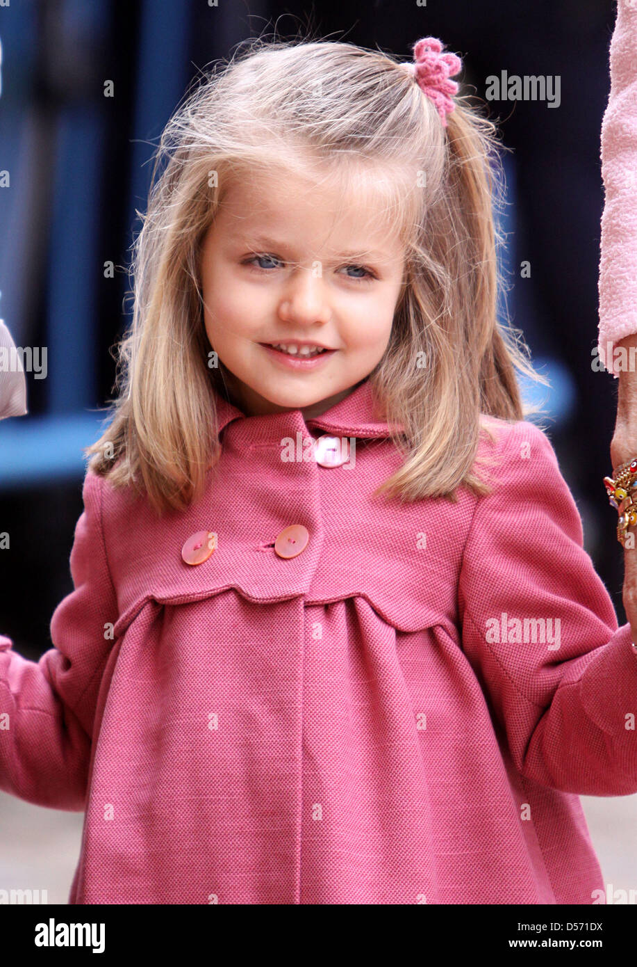 Spanish Princess Leonor attends Easter Mass at Cathredral of Palma de Mallorca, Spain, 04 April 2010. Photo: Albert van der Werf (NETHERLANDS OUT) Stock Photo