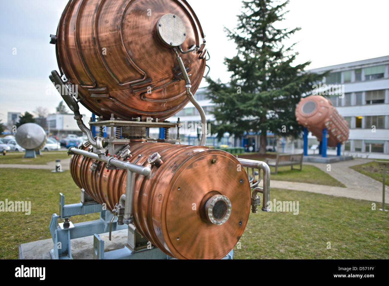 Hersteller Interatom Accelerating Cavity at CERN, the European Organization for Nuclear Research, is the biggest particle physic Stock Photo