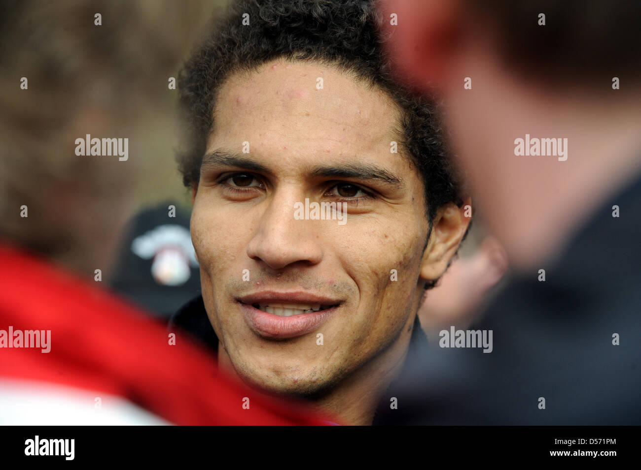 Hamburg's José Paolo Guerrero gives an interview after a training session of German Bundesliga soccer club SV Hamburg in Hamburg, Germany, 06 April 2010. After the goalless draw in the Bundesliga match against Hanover 96 on 04 April 2010, Guerrero threw a drinking bottle in a fan's face who had provoked him before. Guerrero could be suspended by the German Football Association DFB. Stock Photo