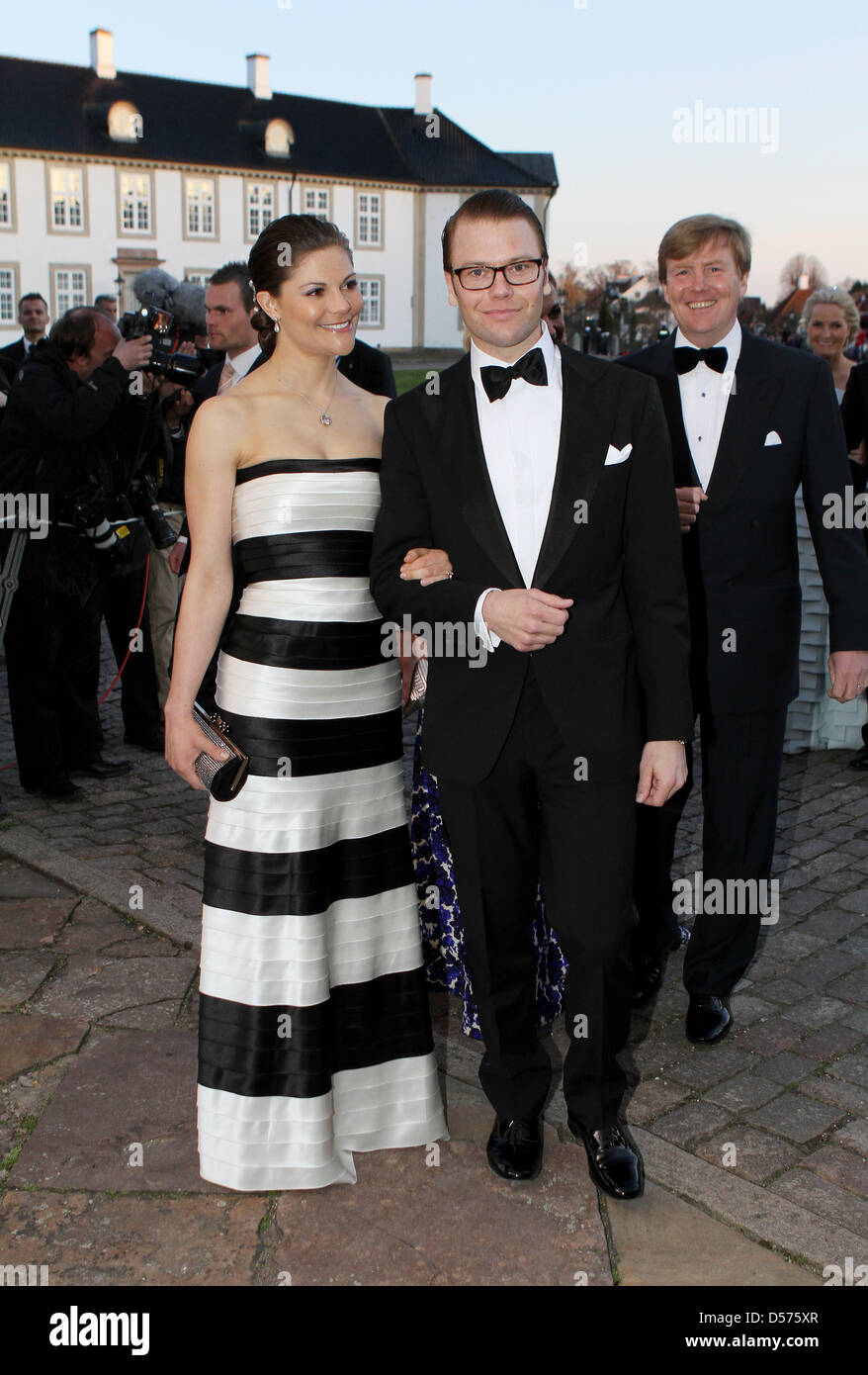 Crown Princess Victoria of Sweden (L) and her fiancee Daniel Westling (R) arrive for the gala dinner on the occasion of the celebration of Queen Margrethe II of Denmark's 70th birthday at Fredensborg Palace, Denmark, 16 April 2010. Photo: Patrick van Katwijk Stock Photo