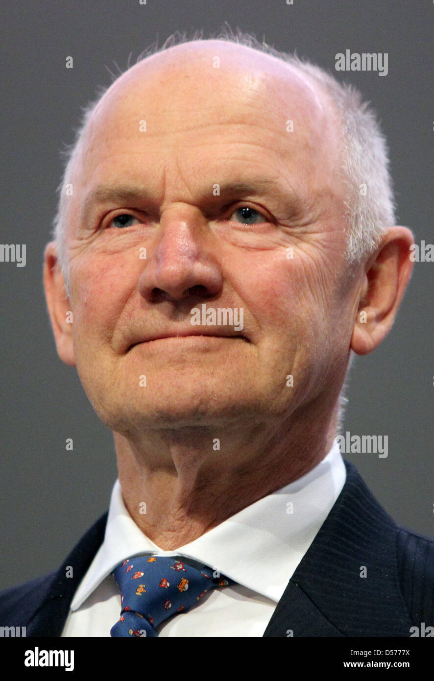 Ferdinand Piech, chairman of the supervisory board of Volkswagen AG, pictured at the company's general meeting in Hamburg, Germany, 22 April 2010. Europe's largest automaker Volkswagen increased its profits in the first quarter of 2010. The earnings after taxes increased by nearly 95 per cent to 473 million euros, the turnover increased by 19 per cent to 28.6 billion euros in compa Stock Photo
