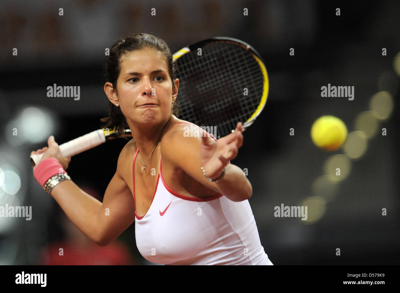 German Julia Goerges plays a forehand during the first round match against  Belgian Henin at the Porsche Tennis Grand Prix WTA tournament at  Porsche-Arena in Stuttgart, Germany, 28 April 2010. Photo: MARIJAN