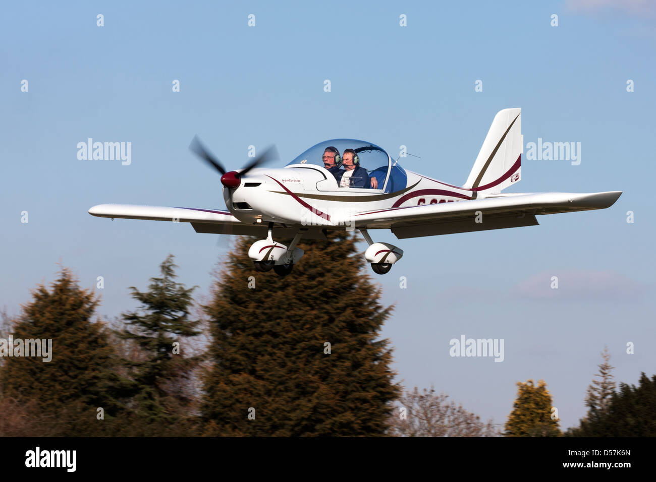 Aerotechnik EV-97A Eurostar G-CGDI on final approach to land at Netherthorpe Airfield Stock Photo