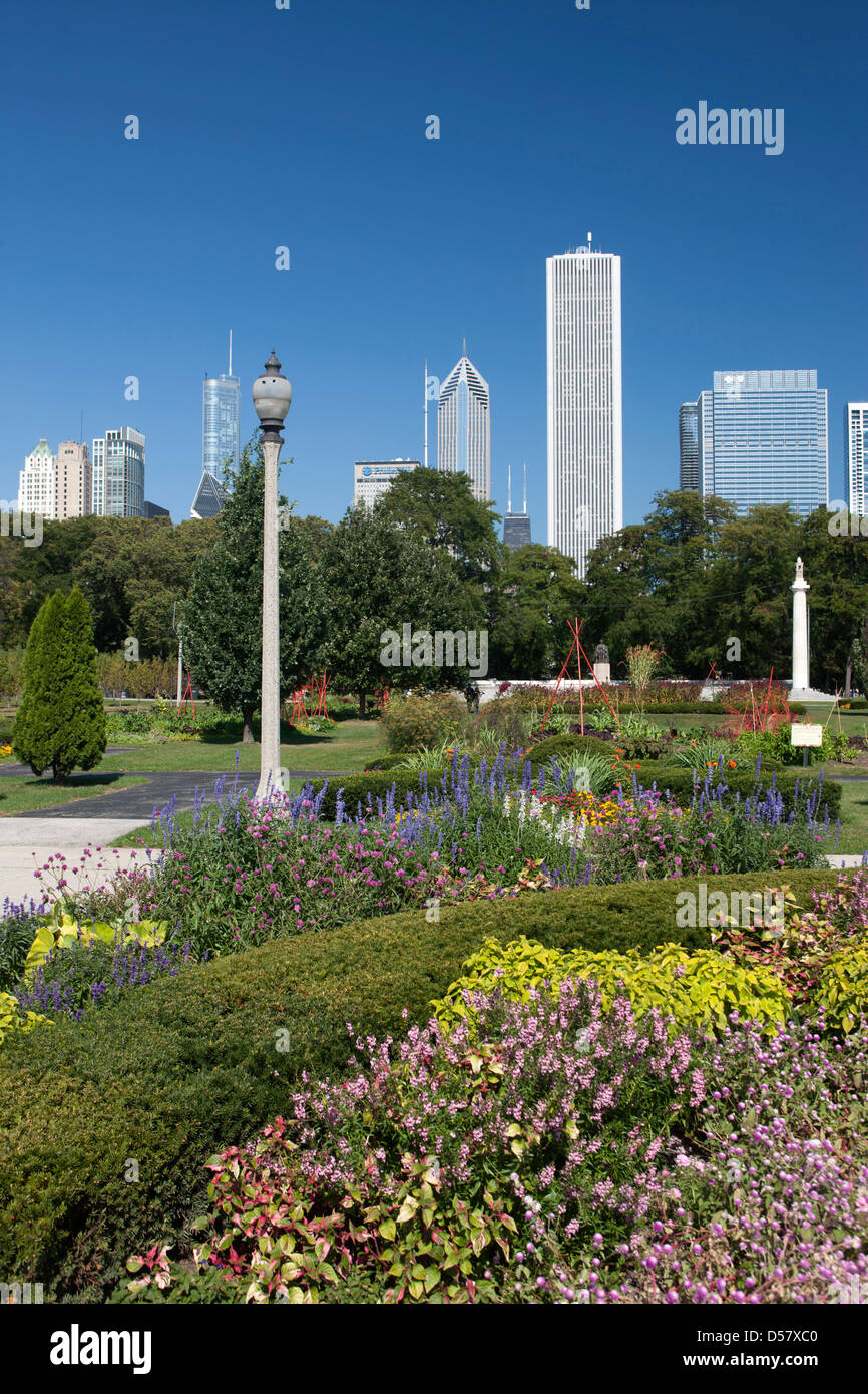 GARDENS DOWNTOWN SKYLINE GRANT PARK CHICAGO ILLINOIS USA Stock Photo