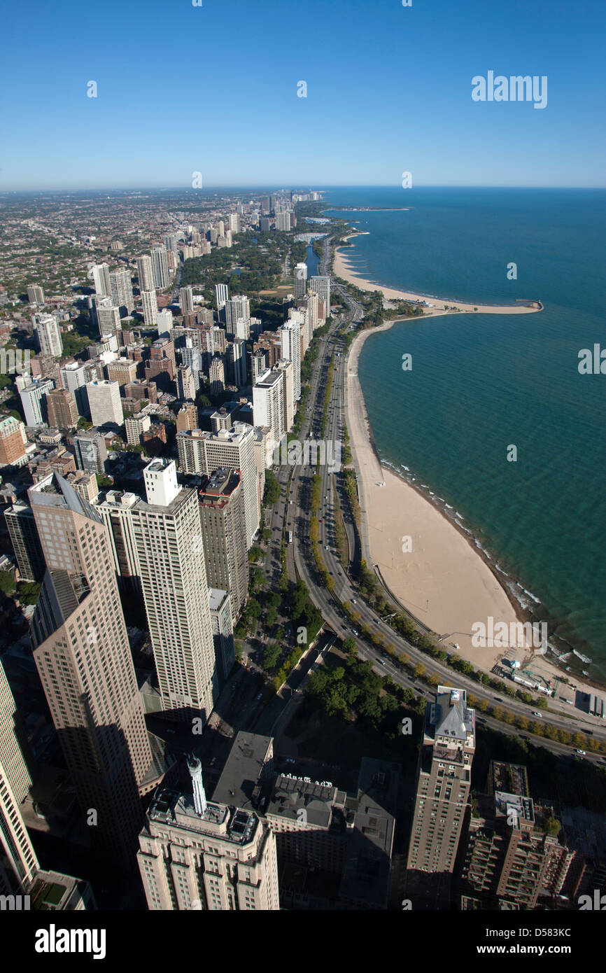 WATERFRONT BUILDINGS NORTH LAKE SHORE DRIVE DOWNTOWN CHICAGO ILLINOIS