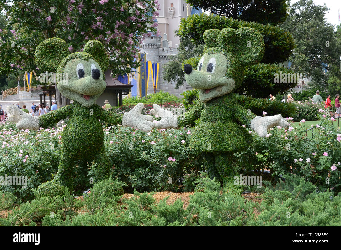 Mickey And Miney Mouse At Magic Kingdom At Walt Disney World Orlando mickey-and-miney-mouse-at-magic-kingdom-at-walt-disney-world-orlando