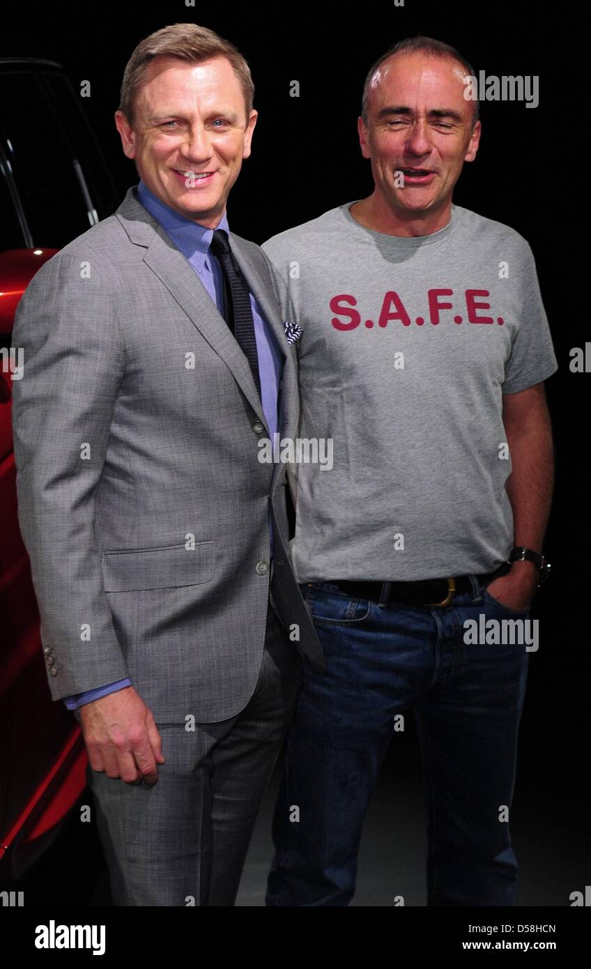 Daniel craig car hi-res stock photography and images - Alamy