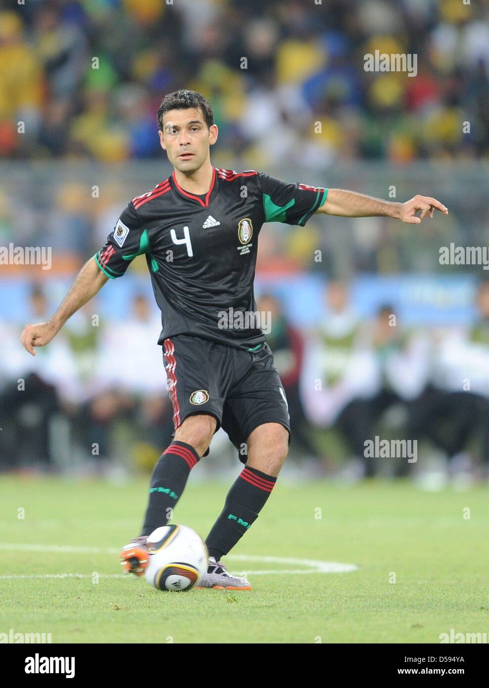 Mexico's Rafael Marquez controls the ball during the opening match between South Africa and Mexico at the 2010 FIFA World Cup at Soccer City stadium in Johannesburg, South Africa 11 June 2010. Photo: Achim Scheidemann dpa - Please refer to http://dpaq.de/FIFA-WM2010-TC Stock Photo
