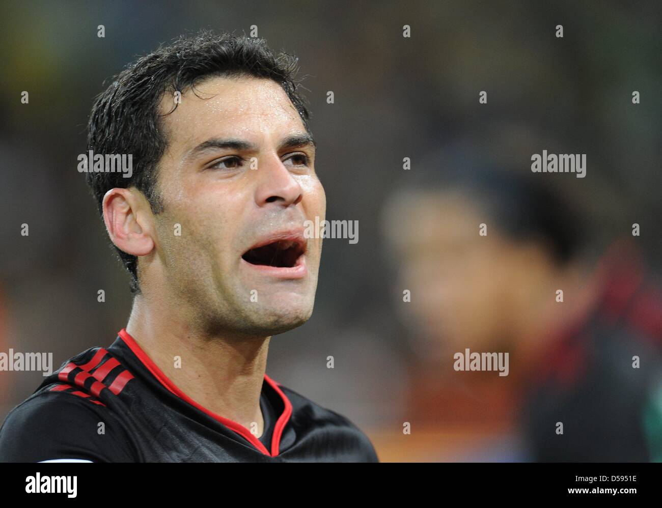South Africa's Rafael Marquez shouts during the opening match between South Africa and Mexico at the 2010 FIFA World Cup at Soccer City stadium in Johannesburg, South Africa 11 June 2010. Photo: Achim Scheidemann dpa - Please refer to http://dpaq.de/FIFA-WM2010-TC Stock Photo