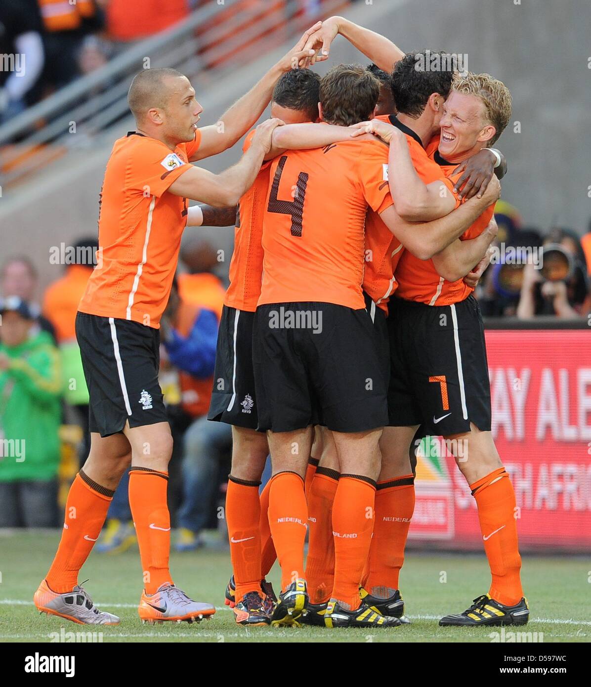 Dutch Player Dirk Kuyt R Celebrates With Team Mates After Scoring The 2 0 During The 2010 Fifa