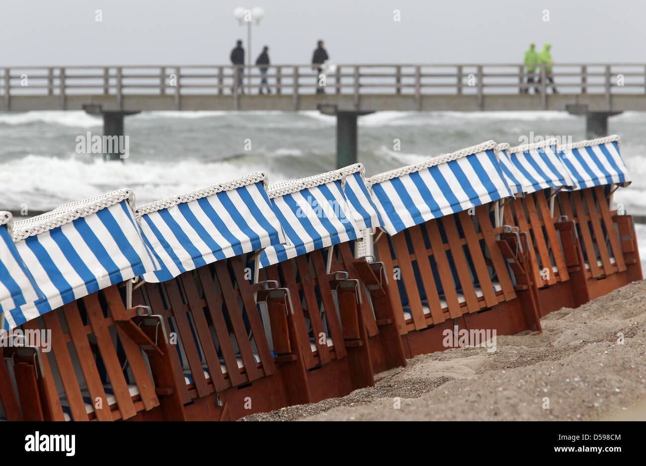 Wind and rain keep guests from visiting the Baltic resort Kuehlungsborn, Germany, 31 May 2010. Despite the conditions, beach chairs are already prepared for expected visitors. Photo: Bernd Wuestneck Stock Photo